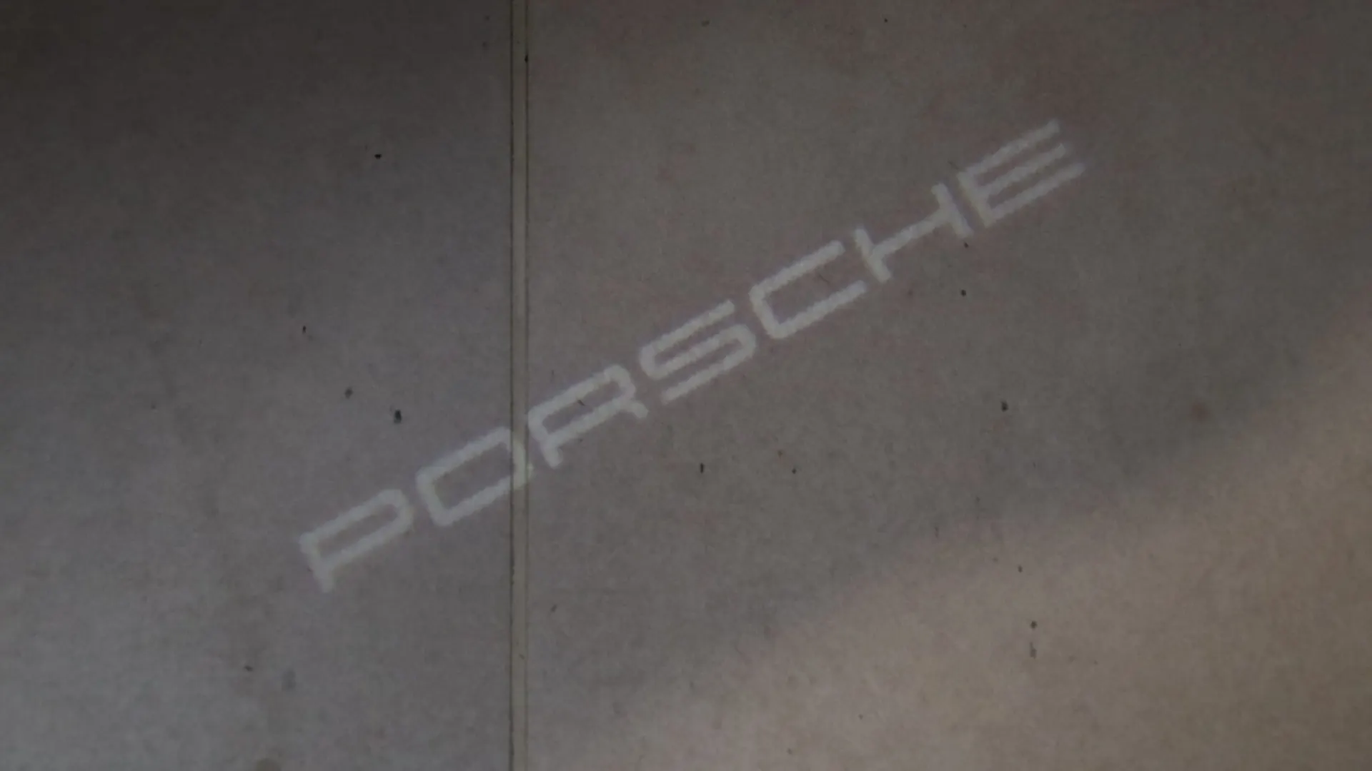 Porsche 911 — photo 13