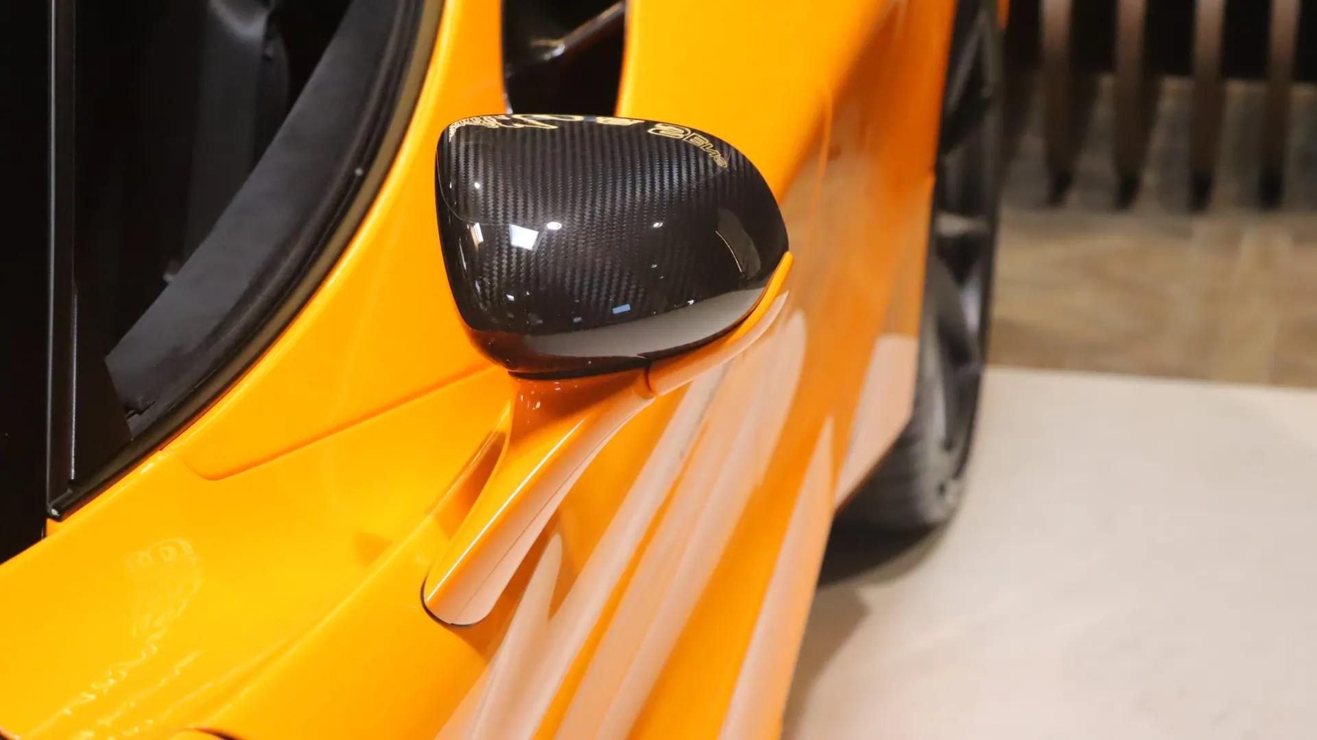 McLaren 720S — photo 41