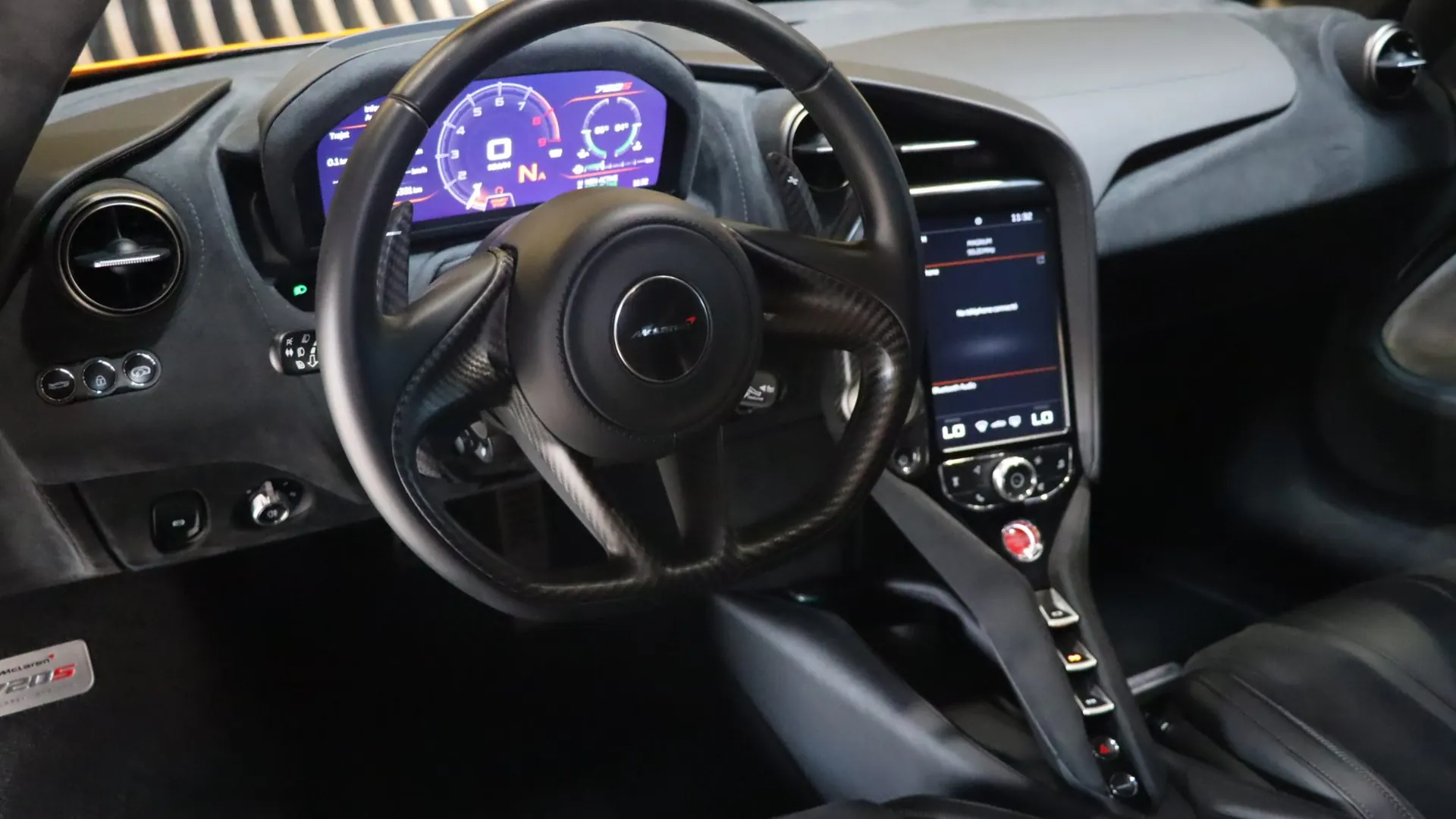 McLaren 720S — photo 16