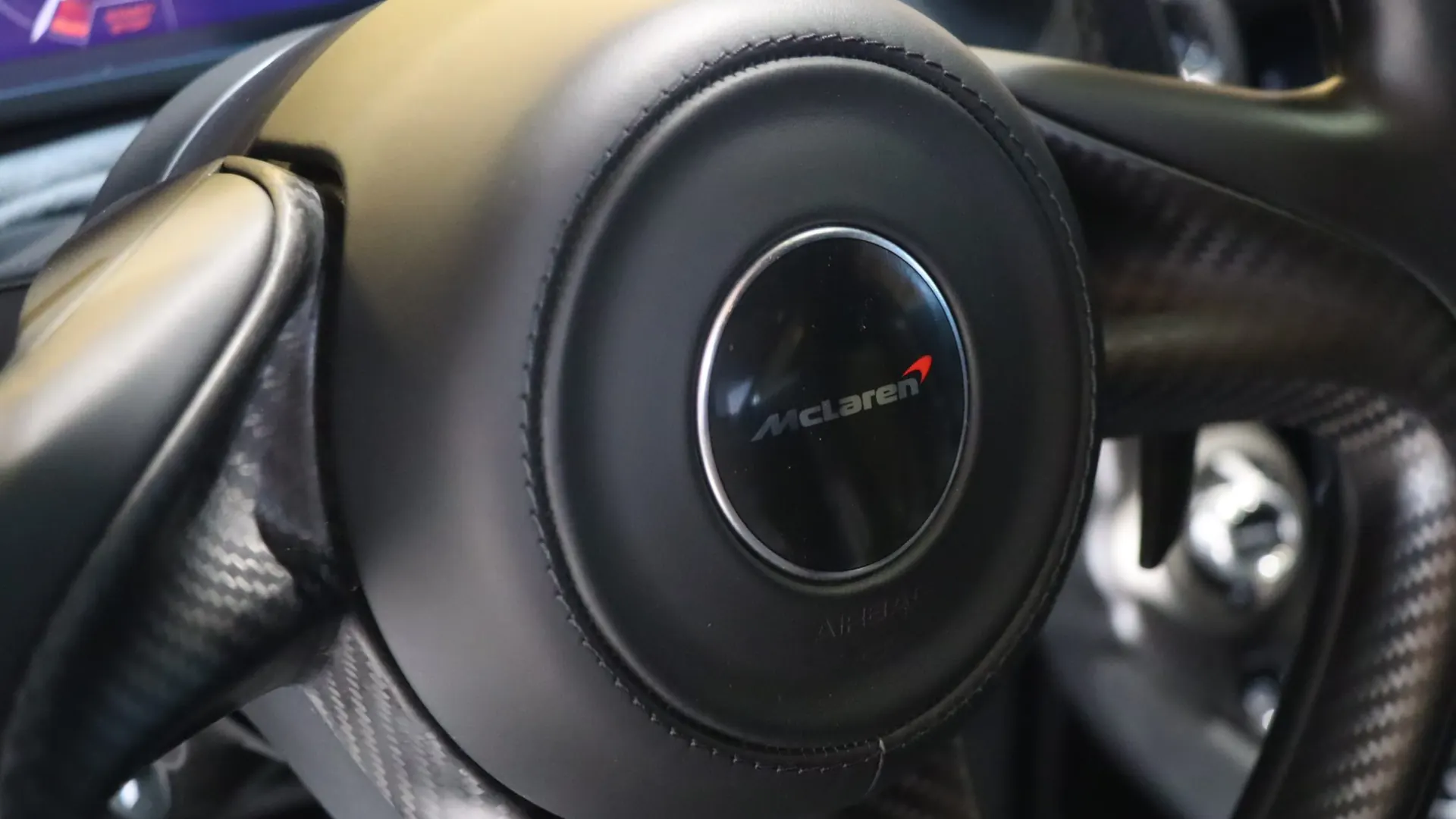 McLaren 720S — photo 21