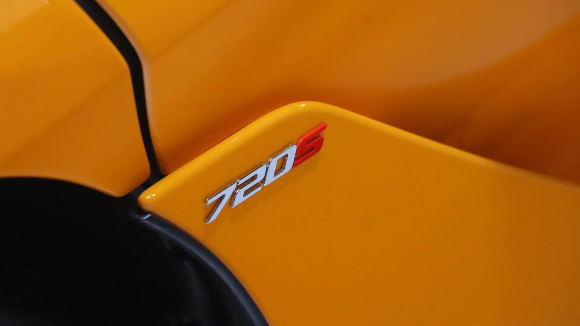 McLaren 720S — photo 40