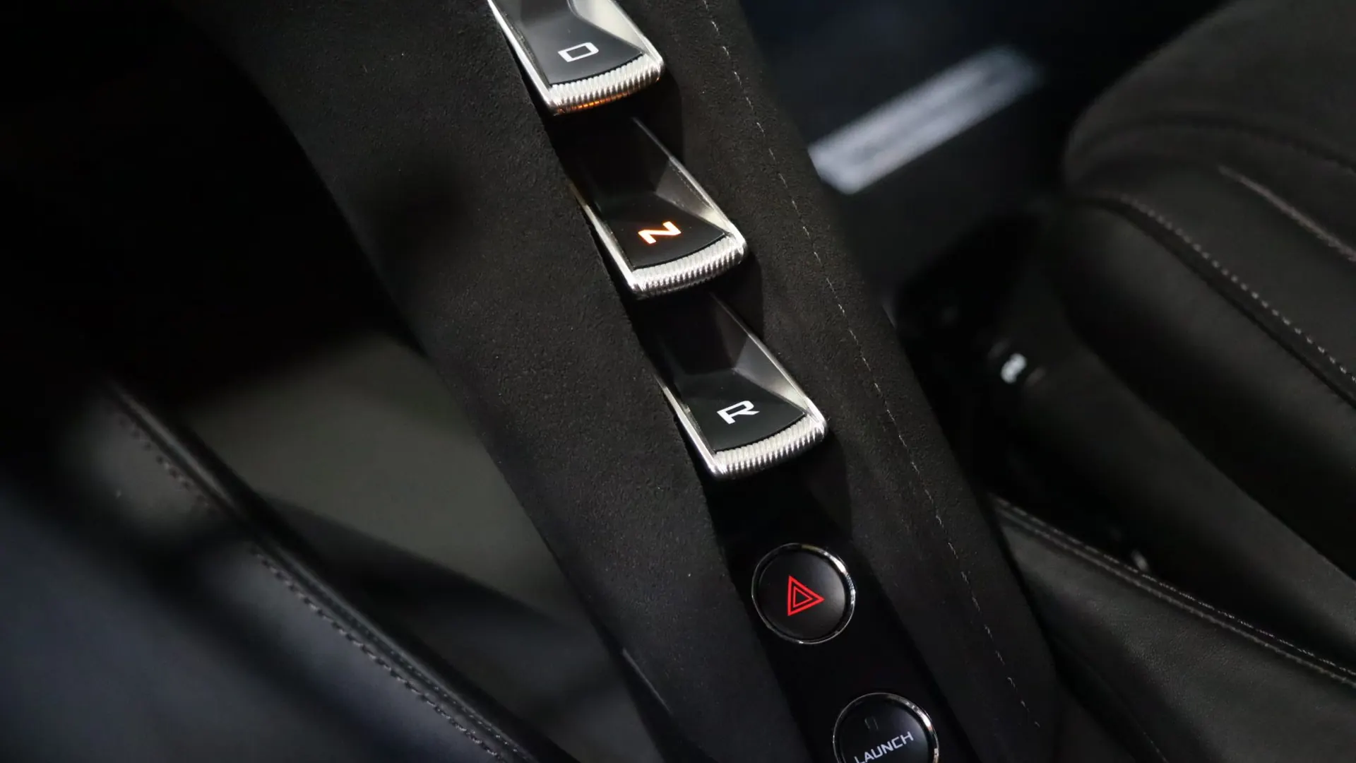 McLaren 720S — photo 28