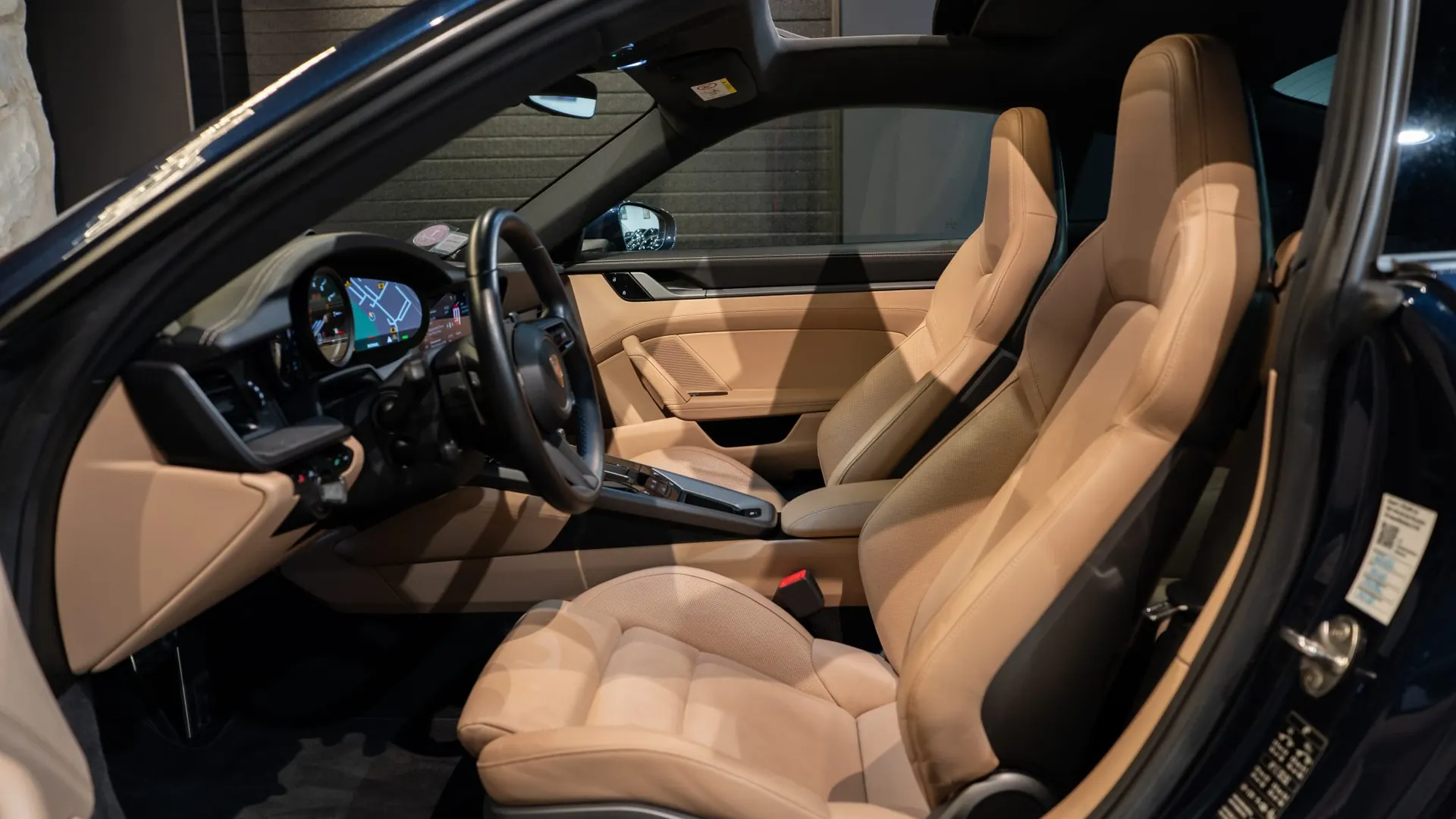Porsche 911 — photo 31