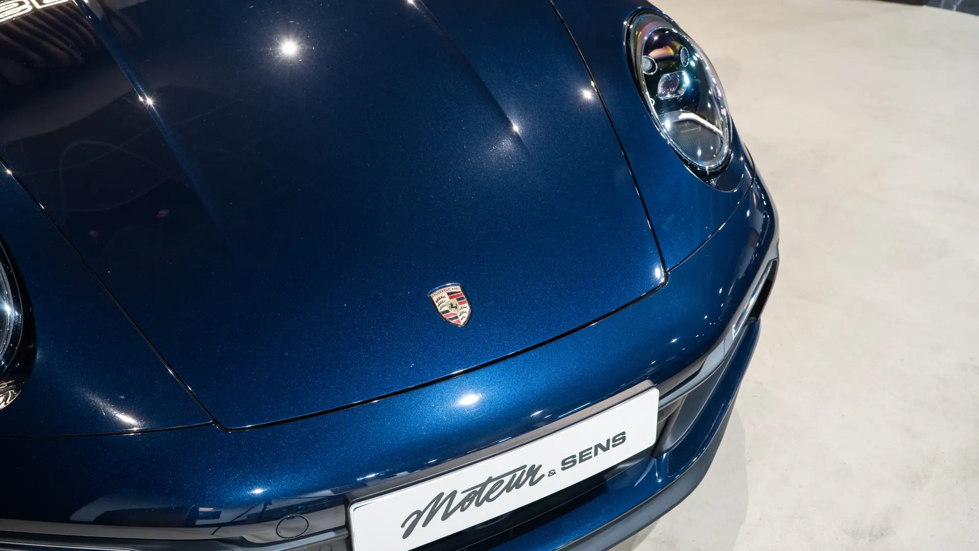 Porsche 911 — photo 42