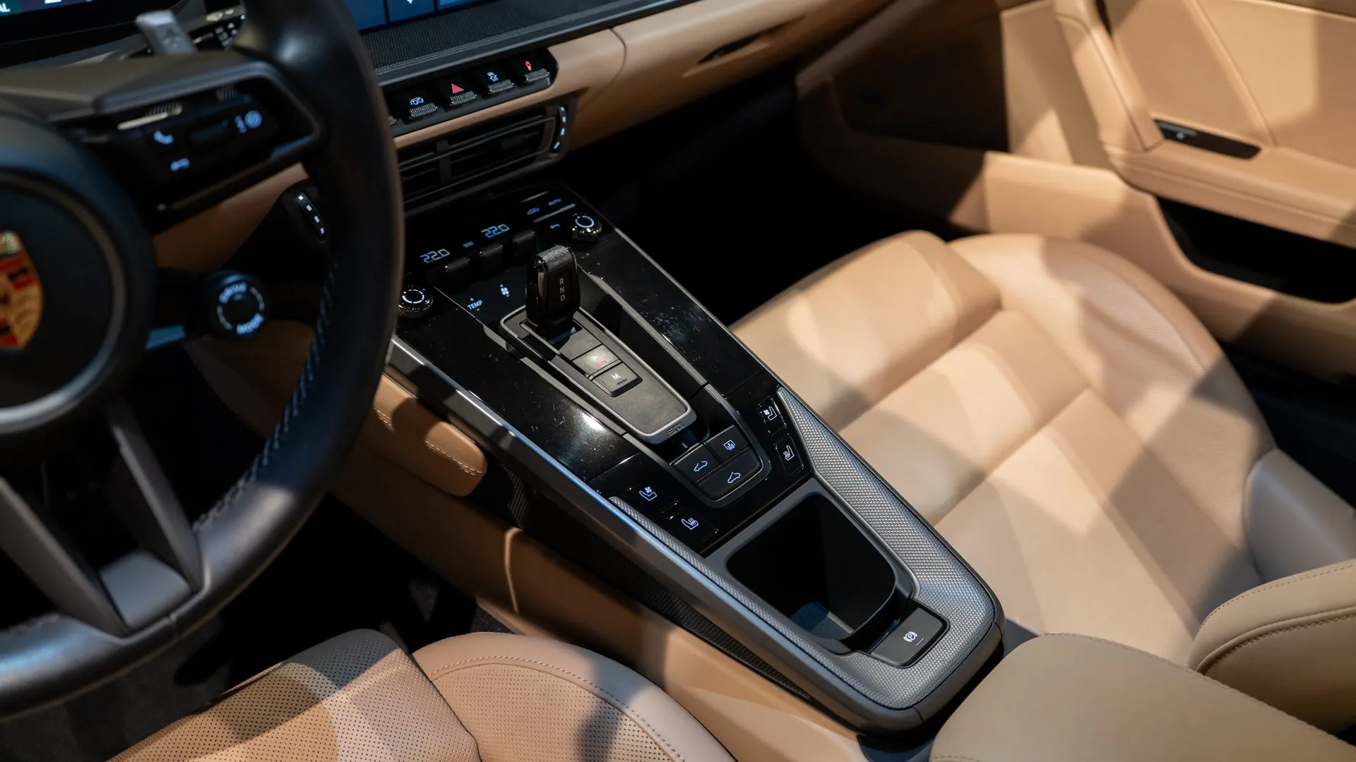 Porsche 911 — photo 29