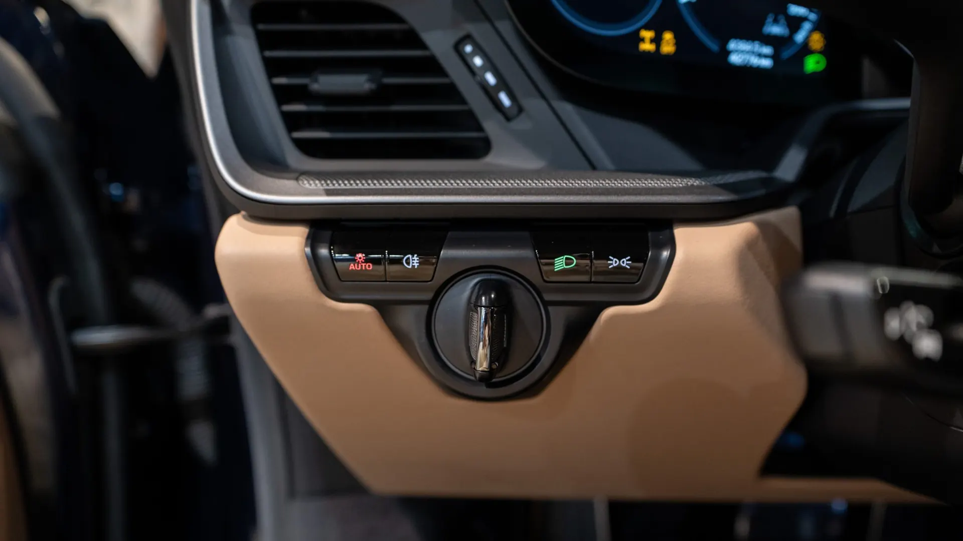 Porsche 911 — photo 25