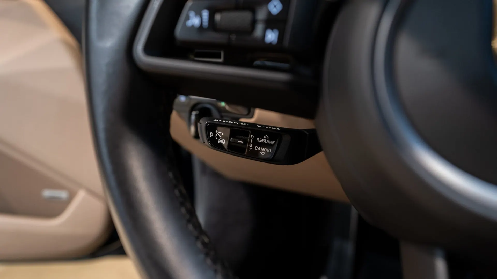 Porsche 911 — photo 23
