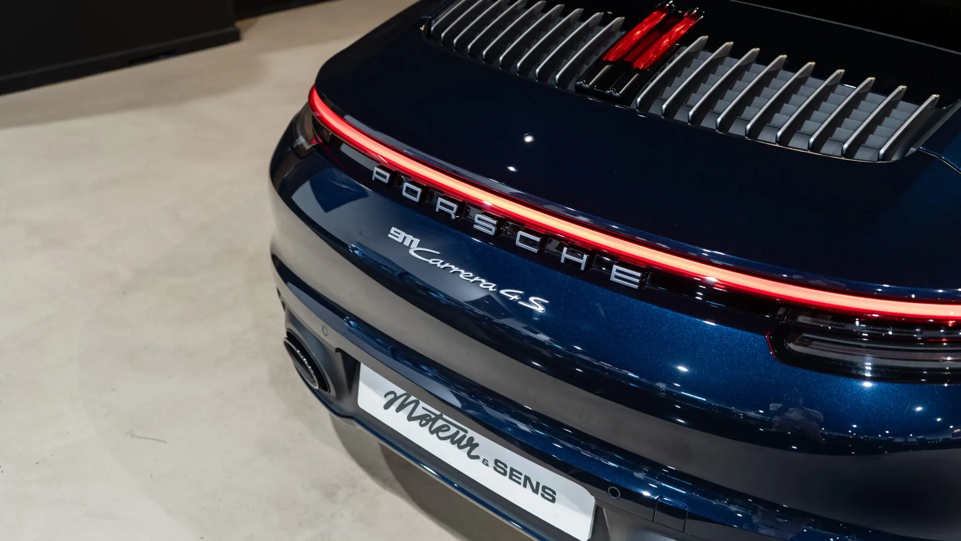 Porsche 911 — photo 44