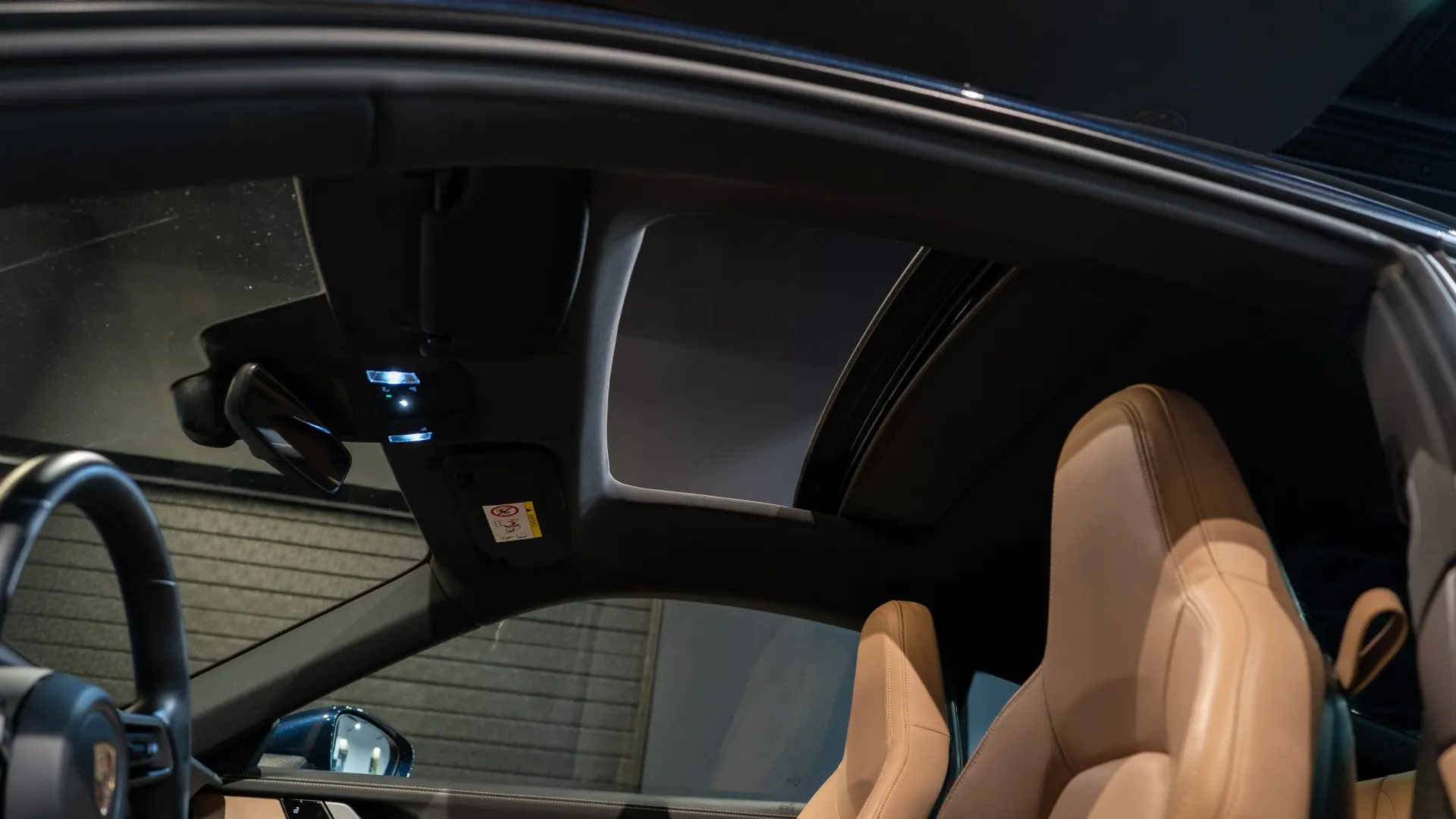 Porsche 911 — photo 33