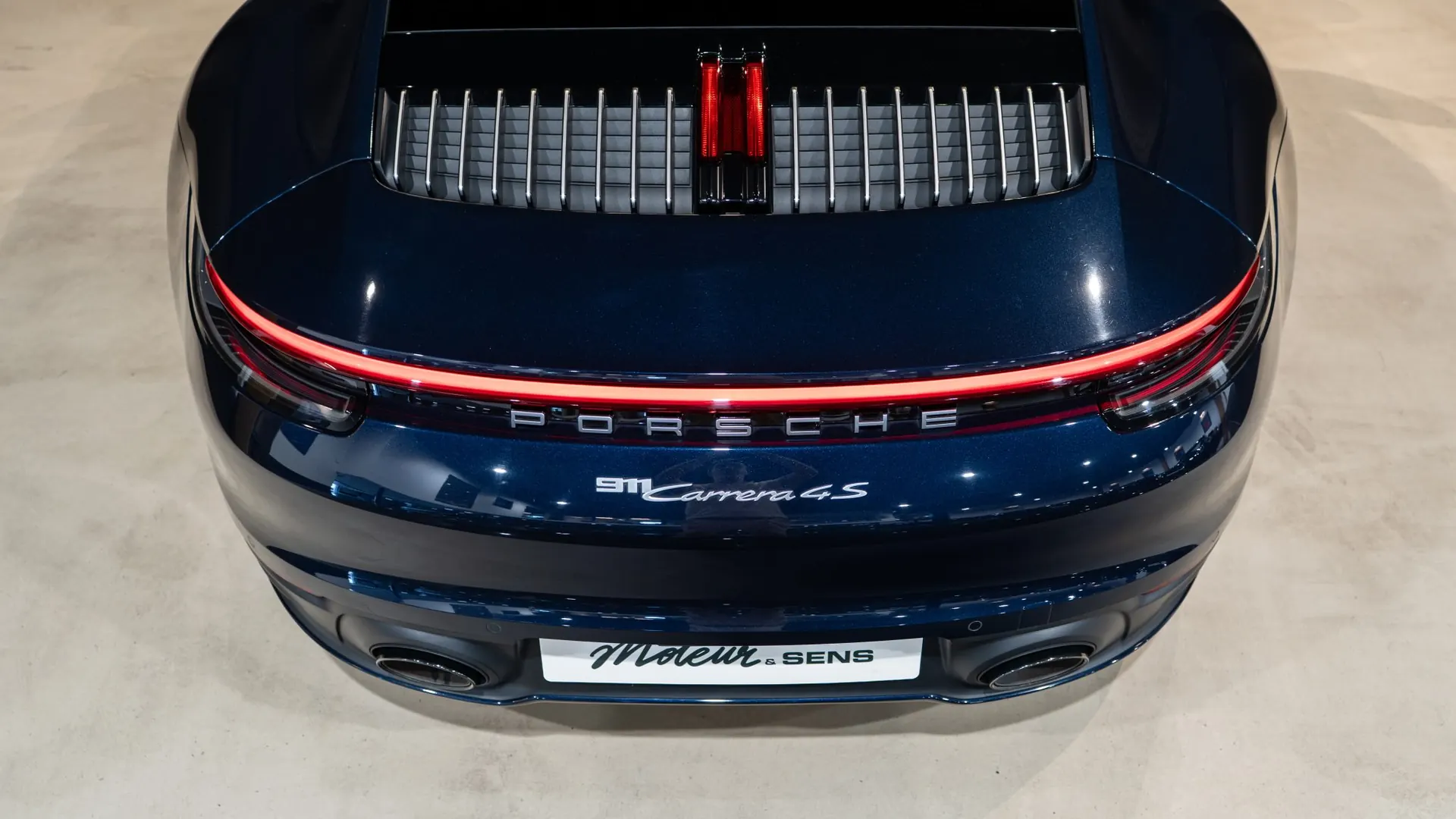Porsche 911 — photo 43