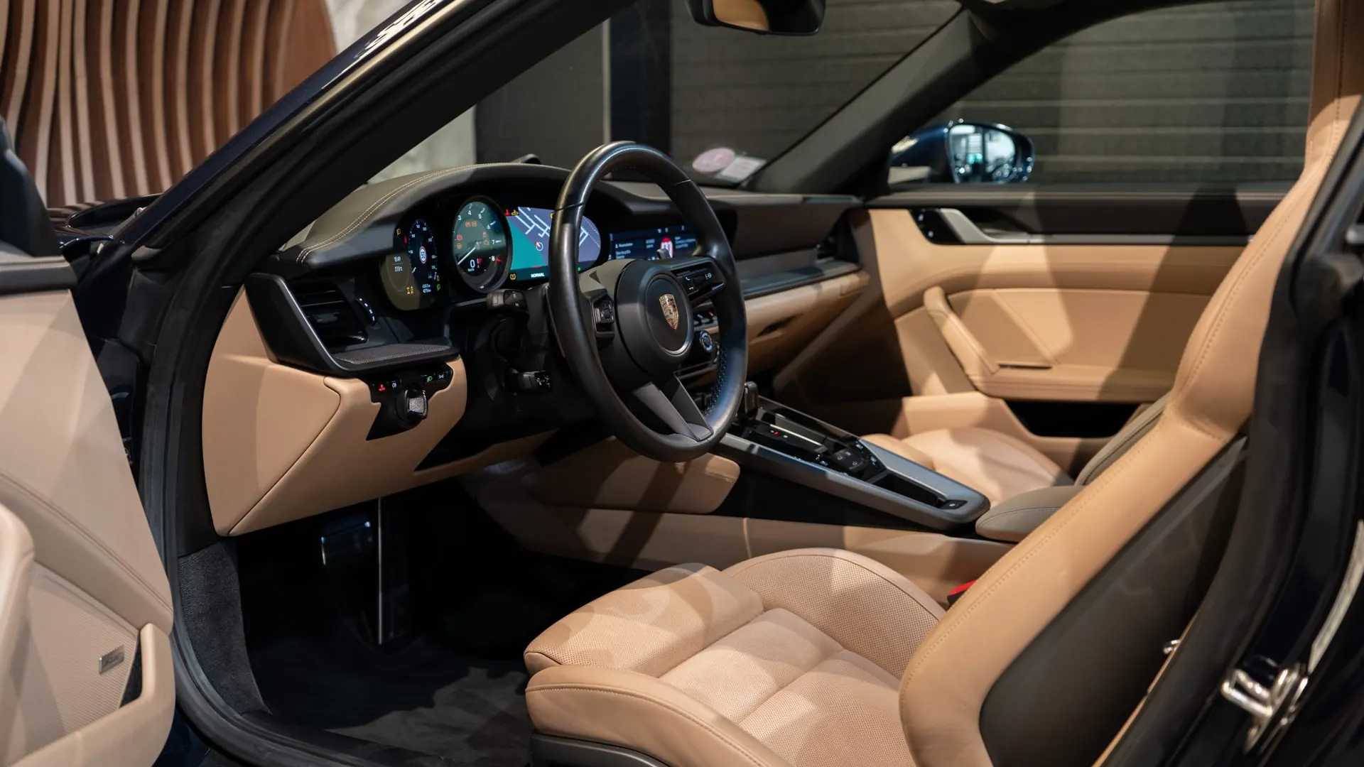 Porsche 911 — photo 14