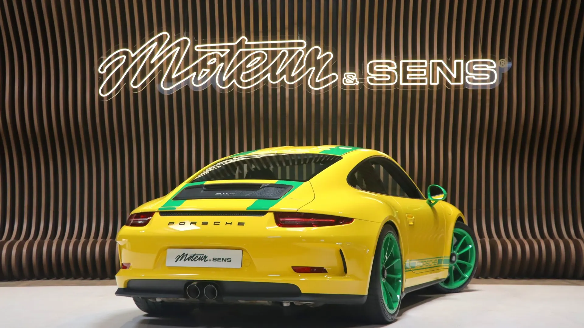Porsche 911 — photo 2