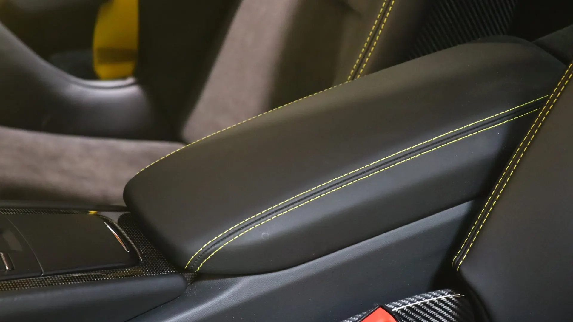 Porsche 911 — photo 29