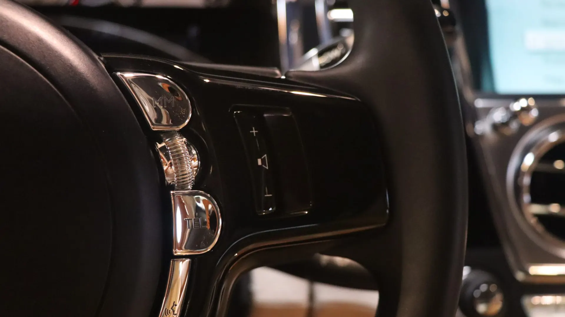 Rolls-Royce Wraith — photo 18