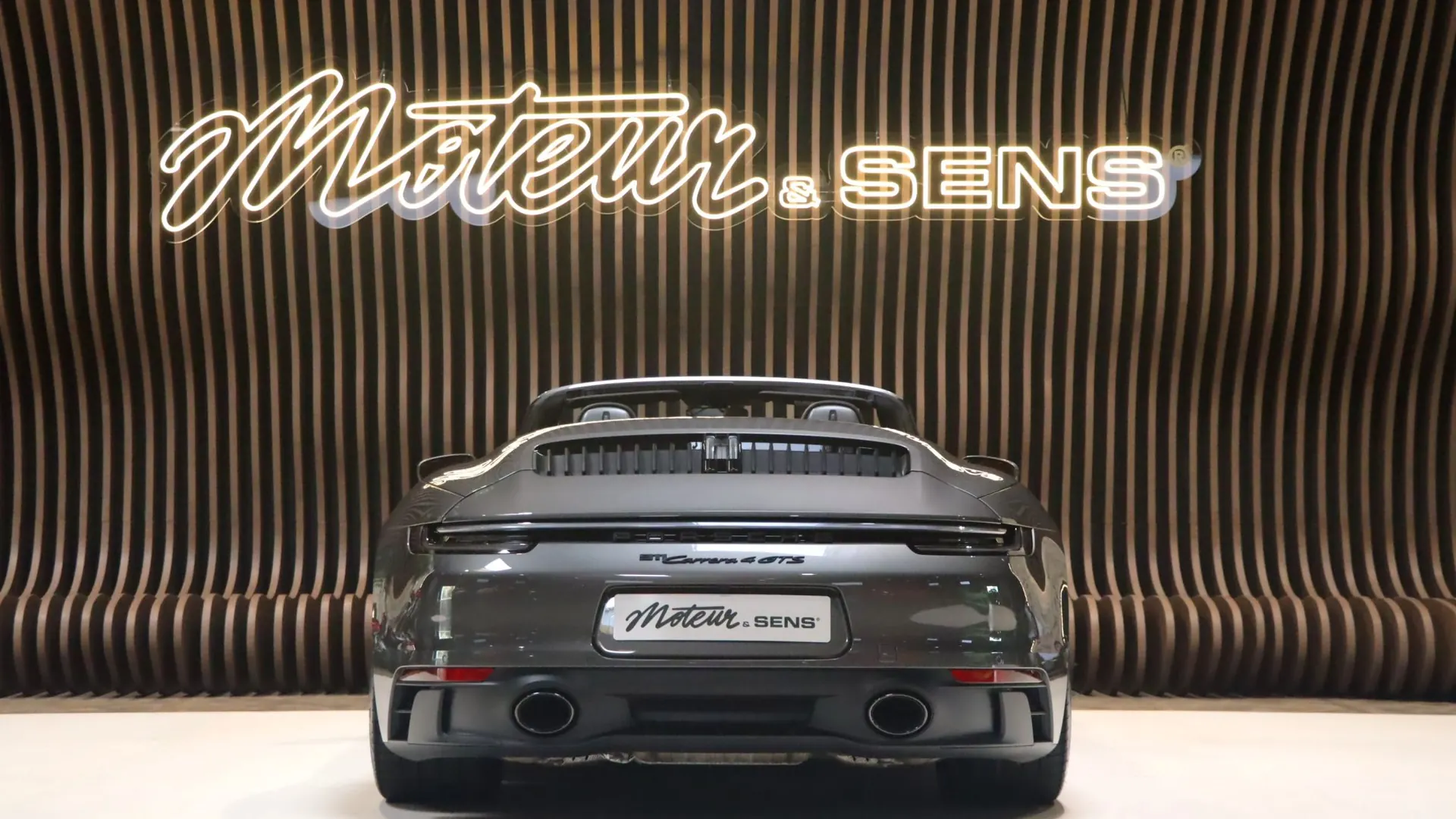 Porsche 911 — photo 4