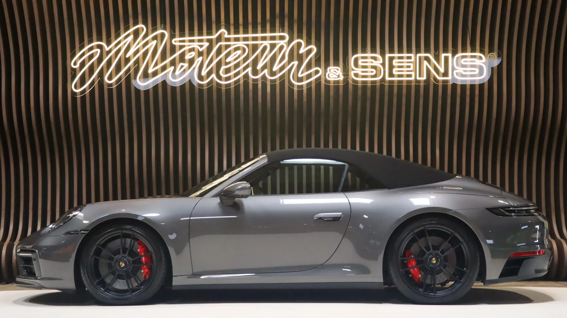 Porsche 911 — photo 6