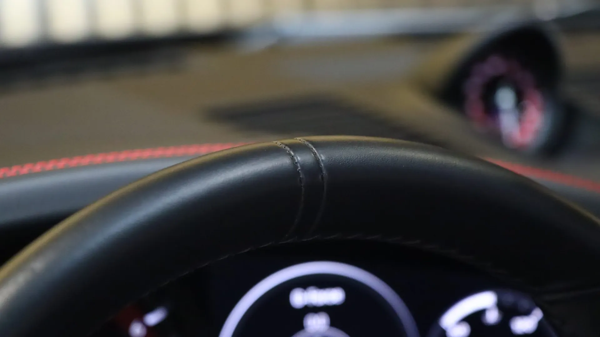 Porsche 911 — photo 28