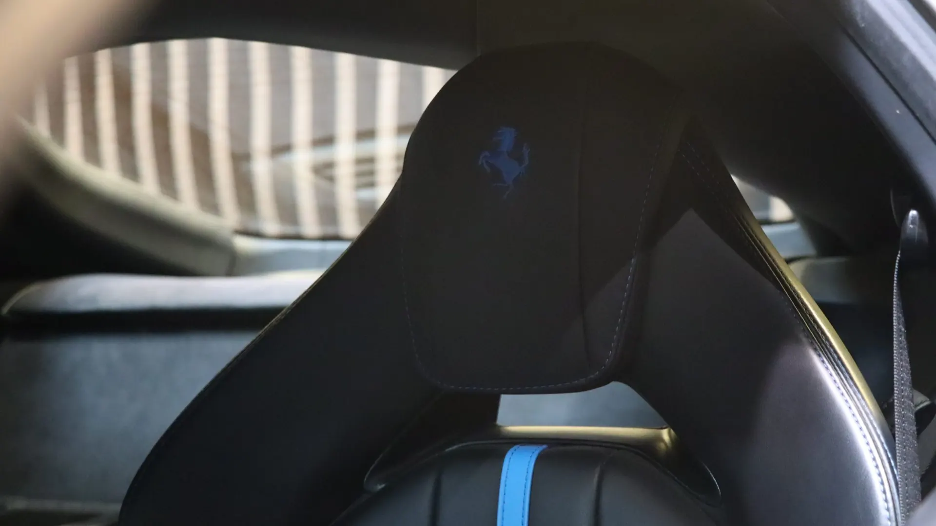 Ferrari 812 — photo 34