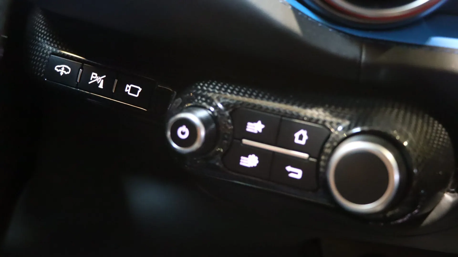 Ferrari 812 — photo 27