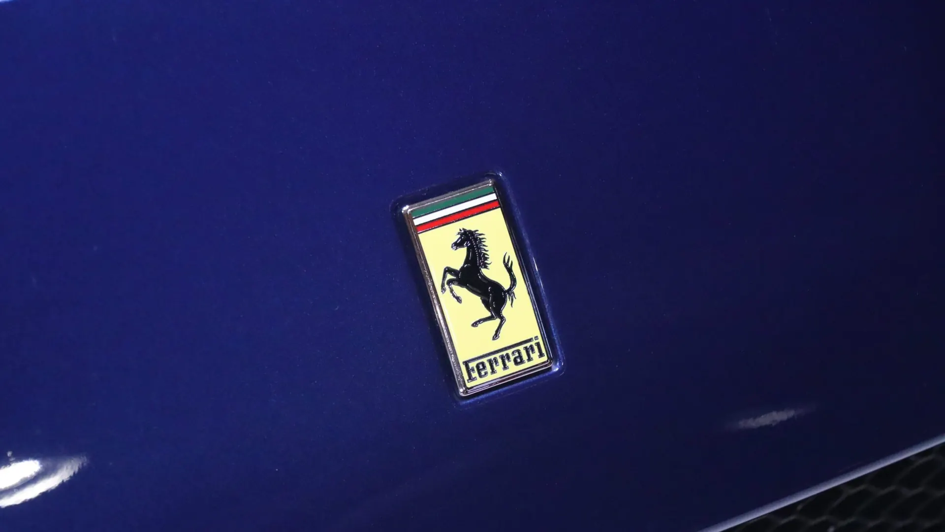 Ferrari 812 — photo 40