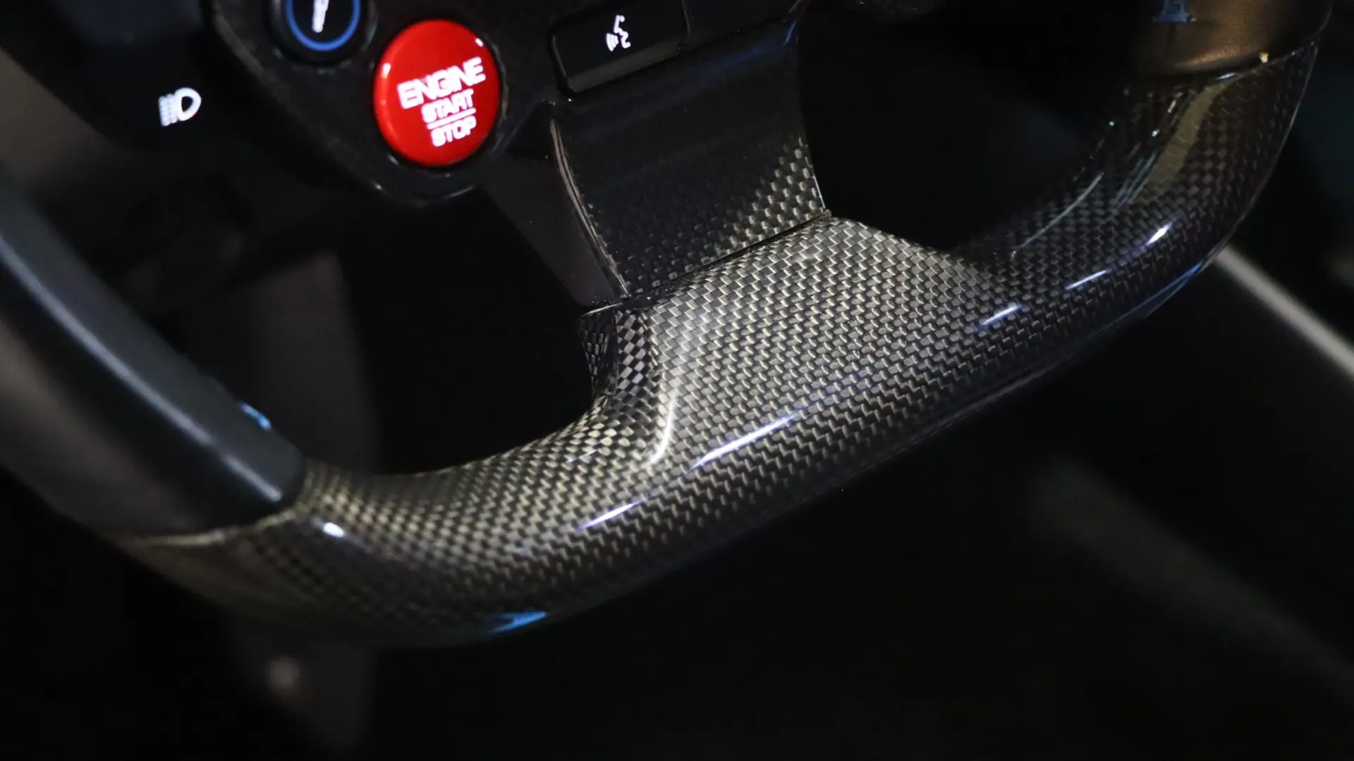 Ferrari 812 — photo 18