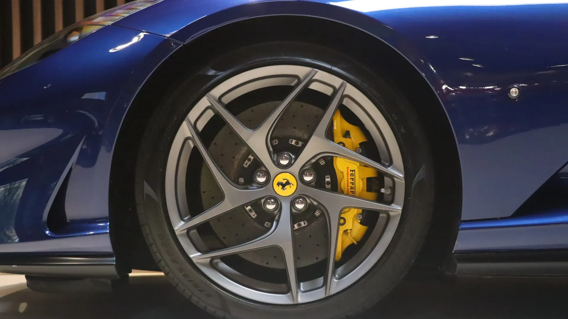 Ferrari 812 — photo 46