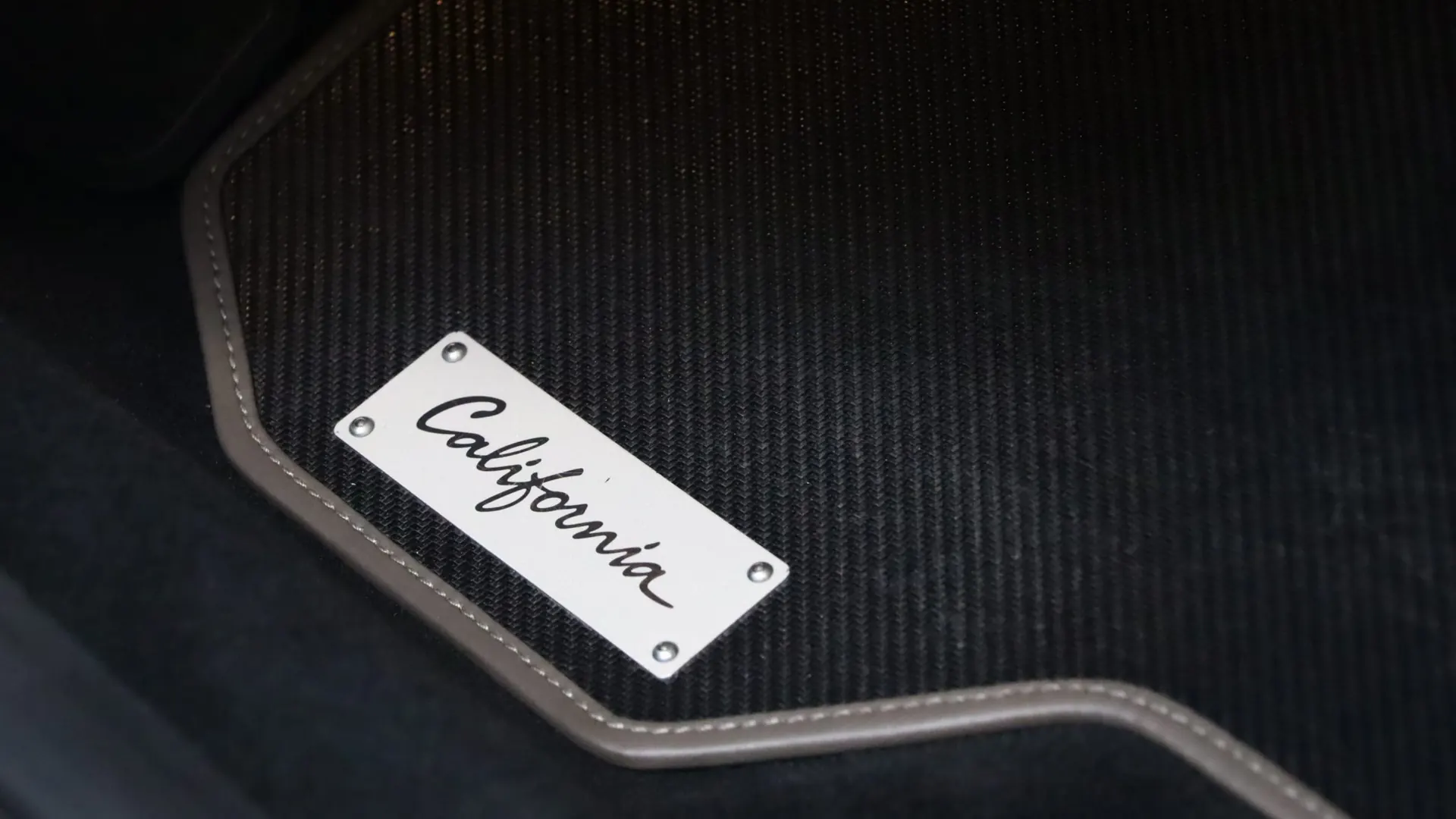 Ferrari California — photo 14