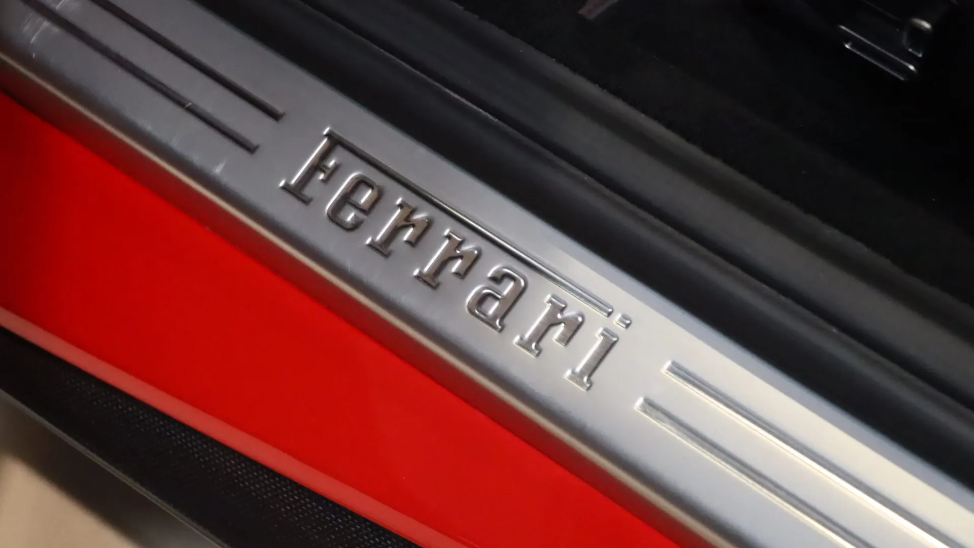 Ferrari Portofino — photo 11