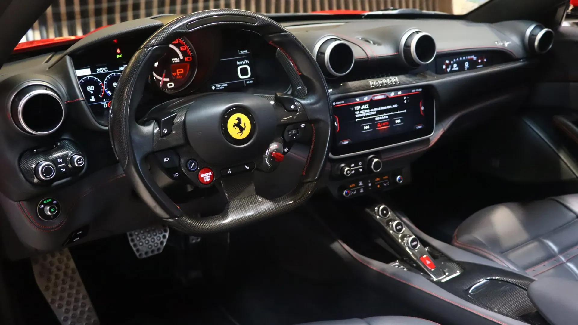 Ferrari Portofino — photo 17