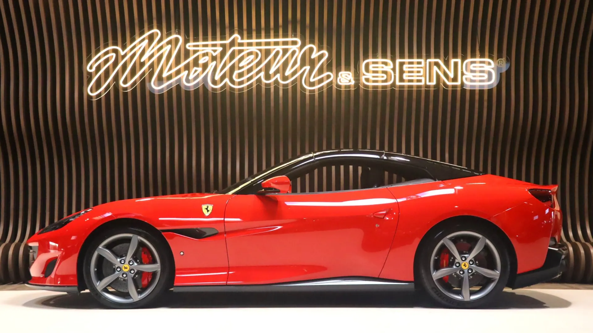 Ferrari Portofino — photo 6