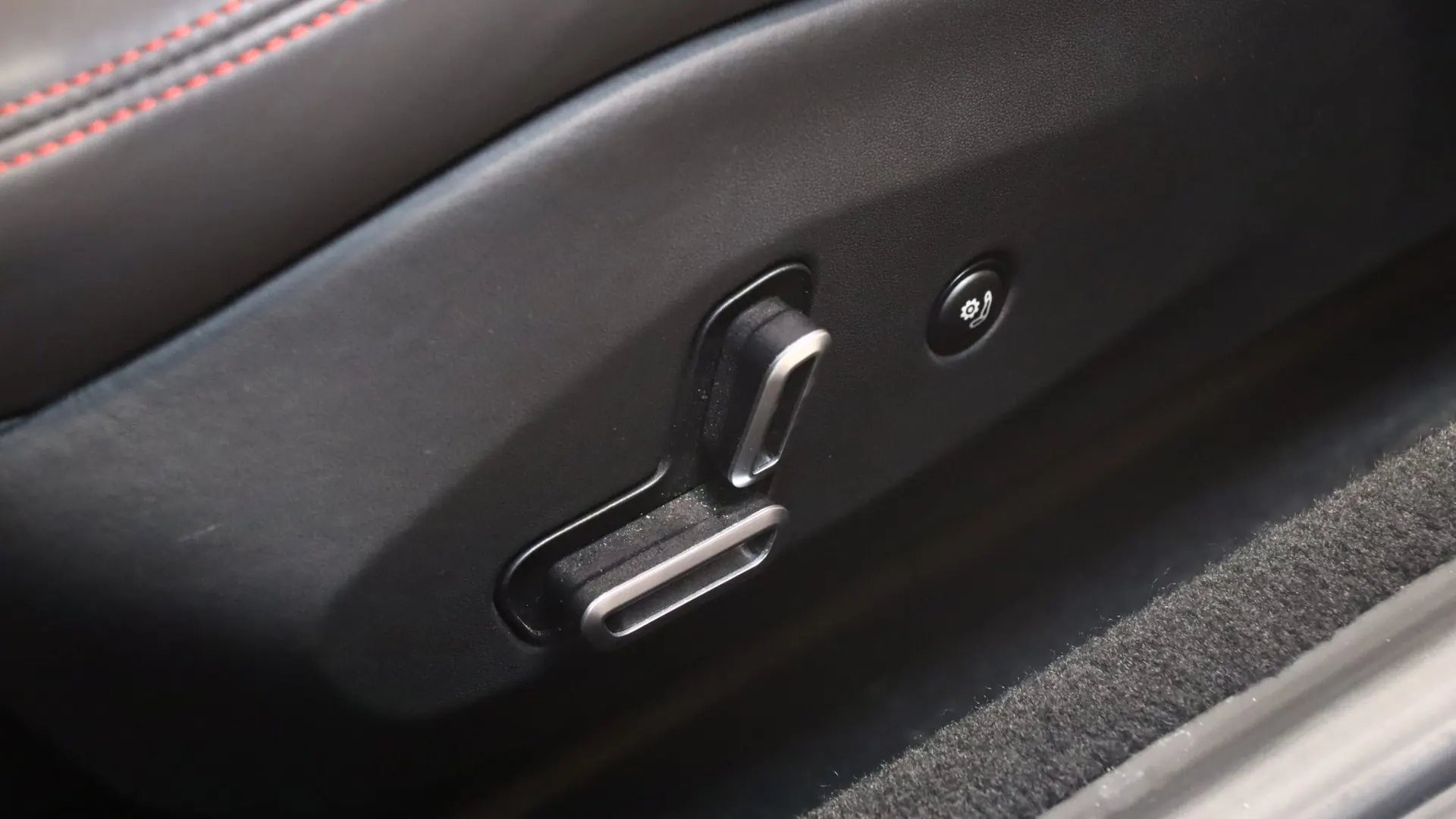 Ferrari Portofino — photo 37