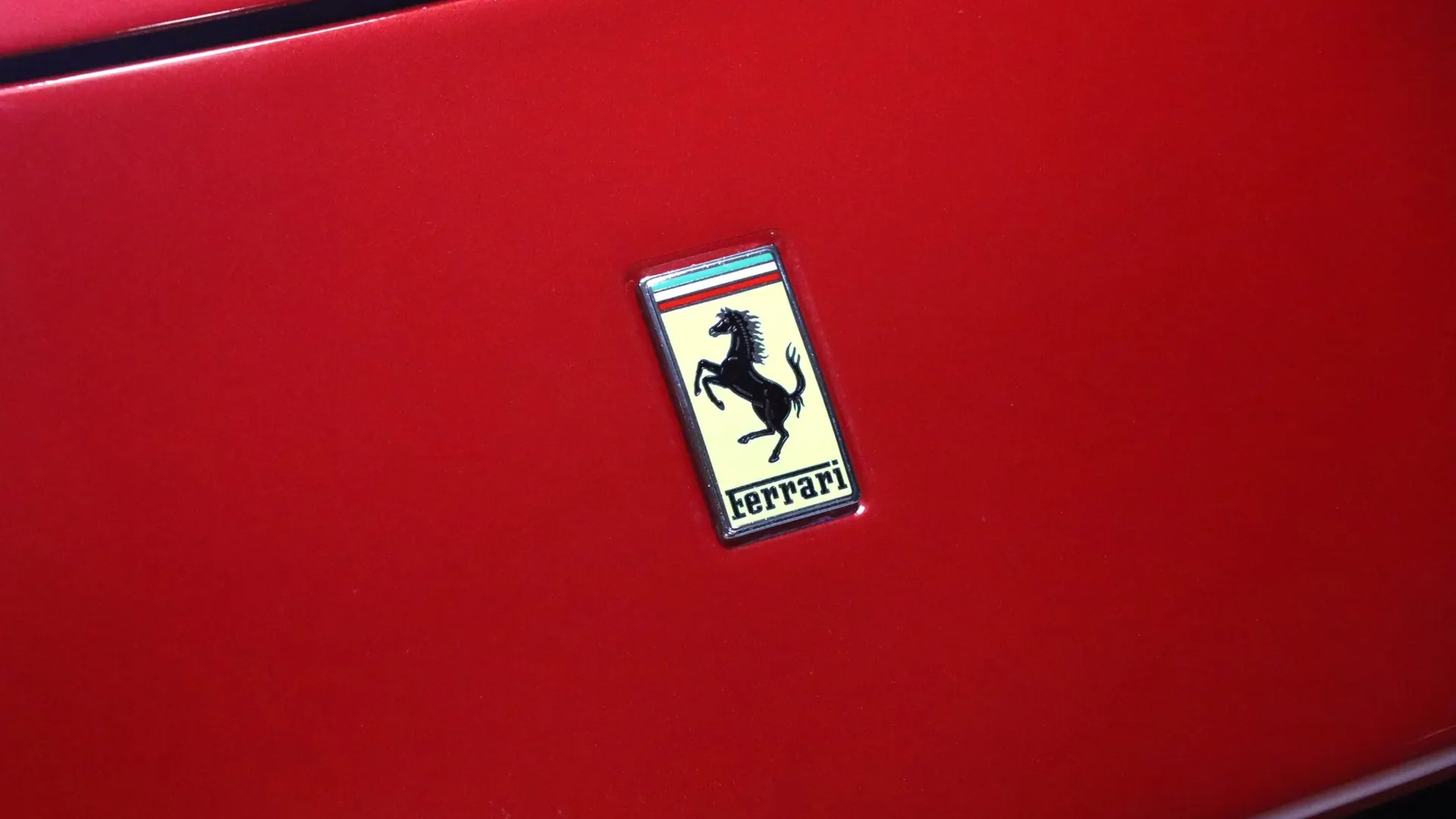 Ferrari F12 — photo 34