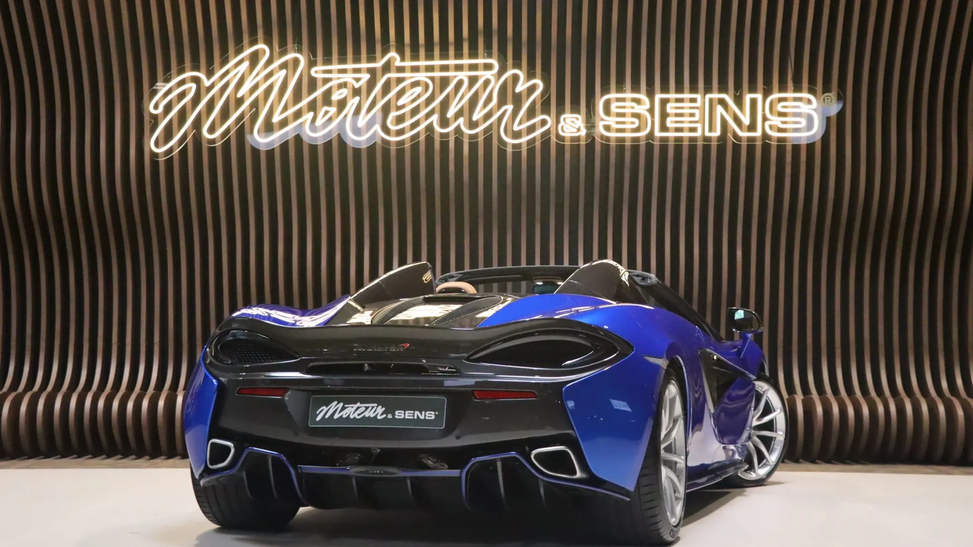 McLaren 570S — photo 2