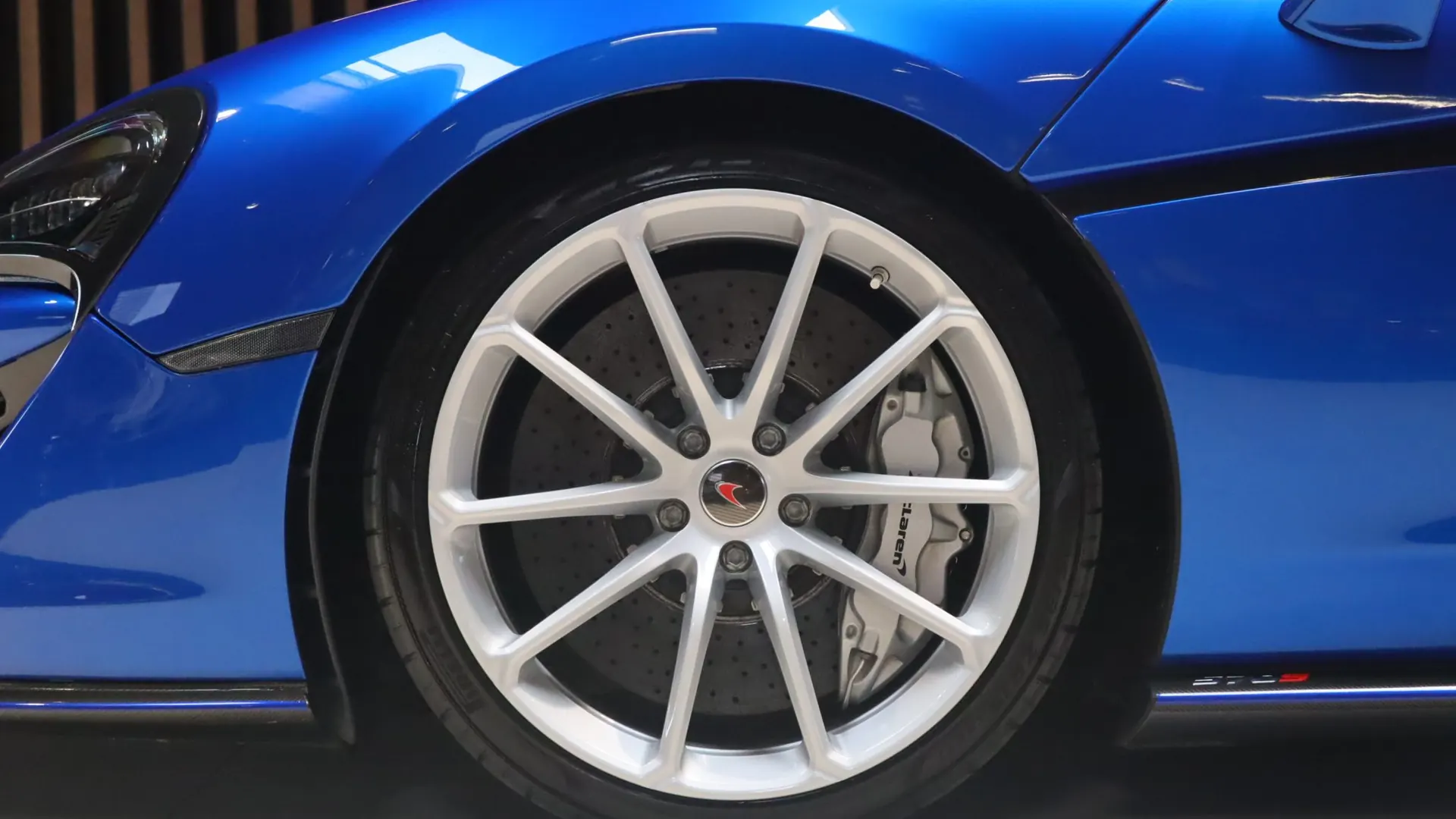 McLaren 570S — photo 39