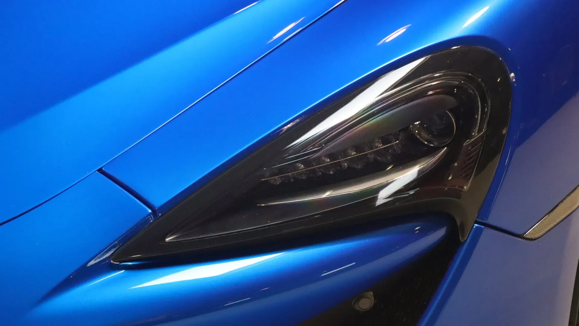 McLaren 570S — photo 34
