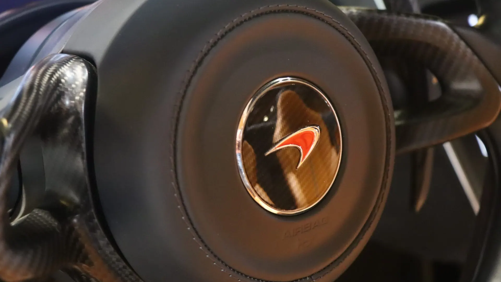 McLaren 570S — photo 23