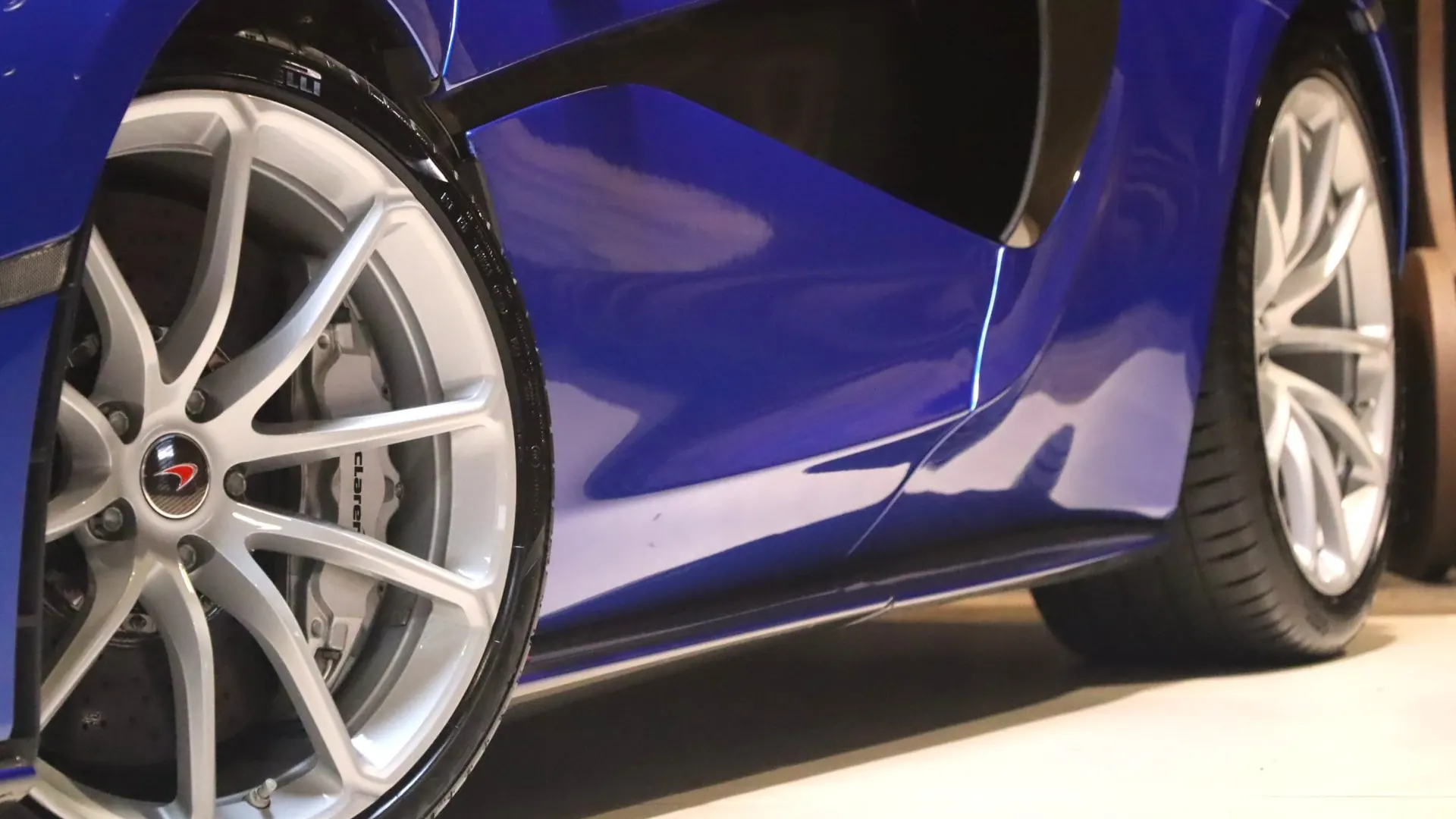 McLaren 570S — photo 37