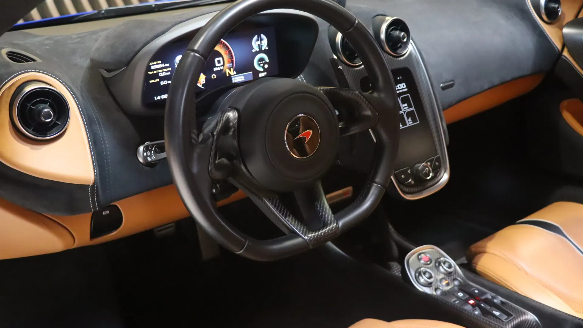 McLaren 570S — photo 16