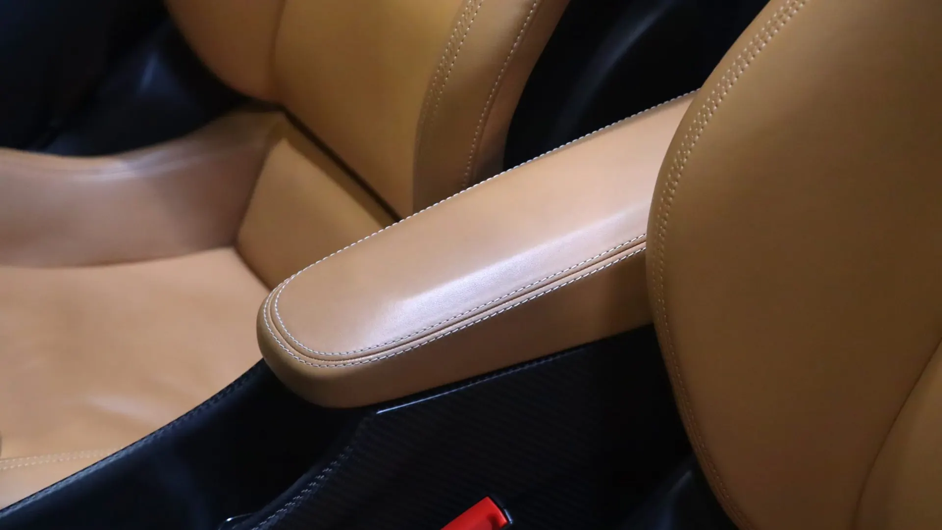 McLaren 570S — photo 31