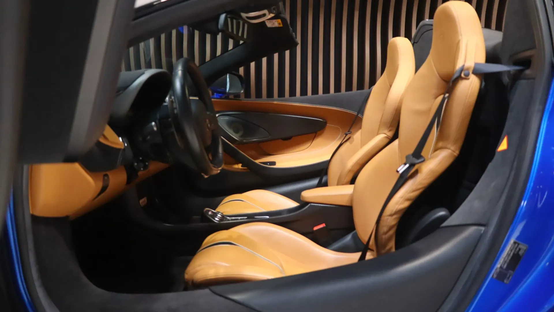 McLaren 570S — photo 8