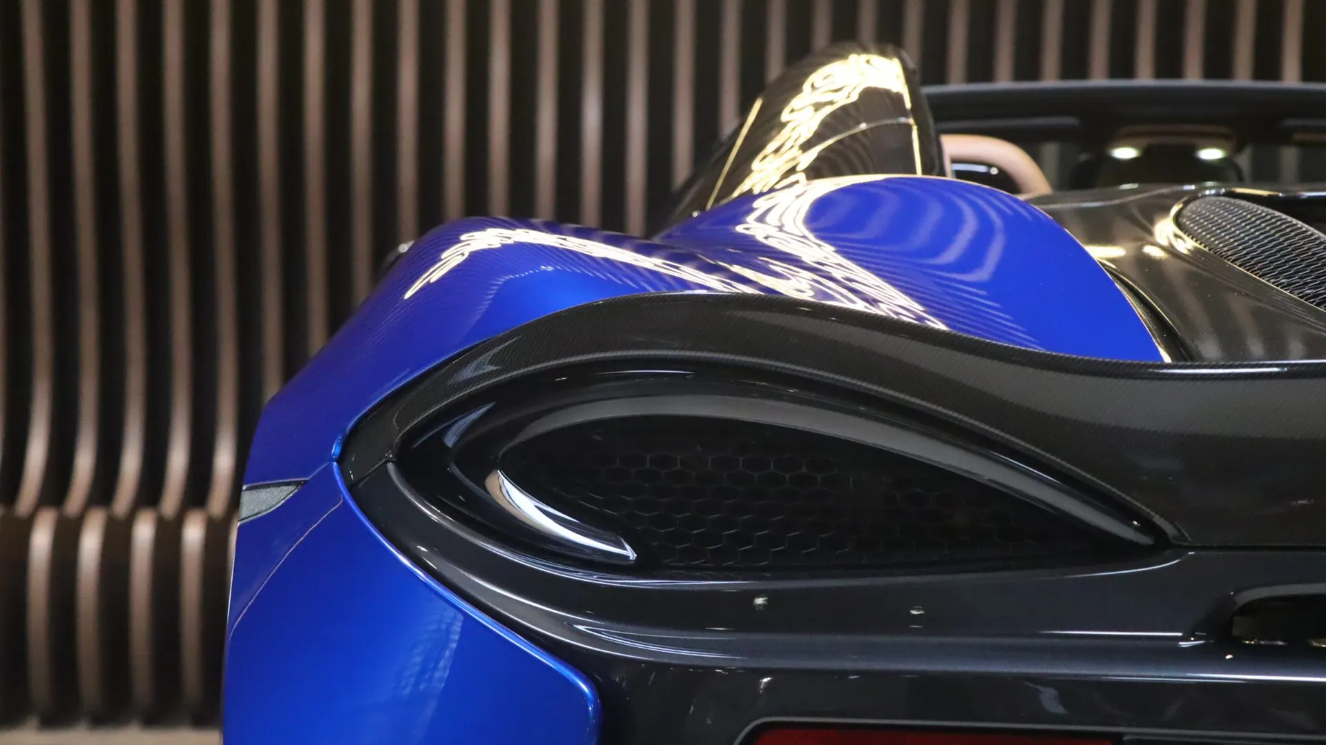 McLaren 570S — photo 42