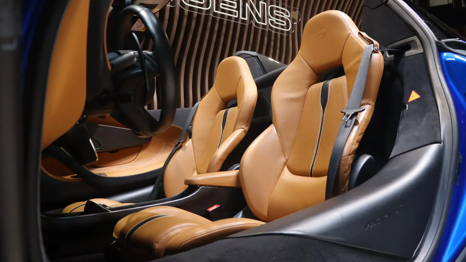 McLaren 570S — photo 7