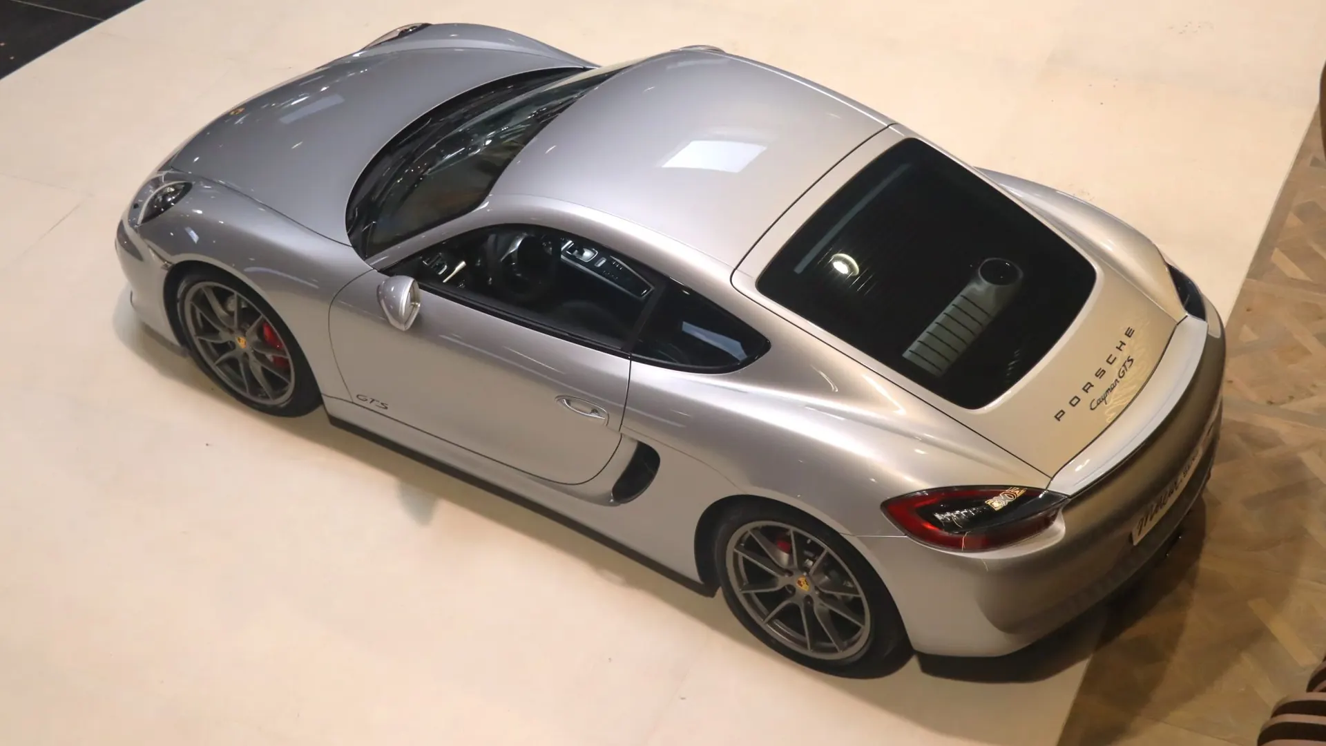 Porsche Cayman — photo 46