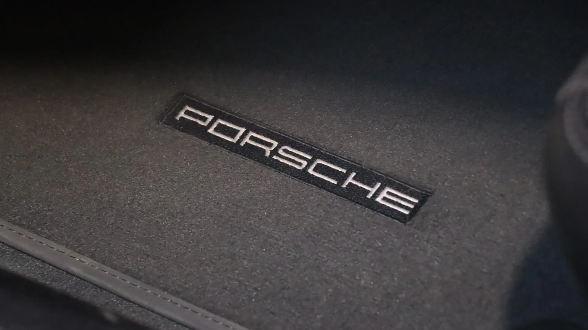 Porsche Cayman — photo 14
