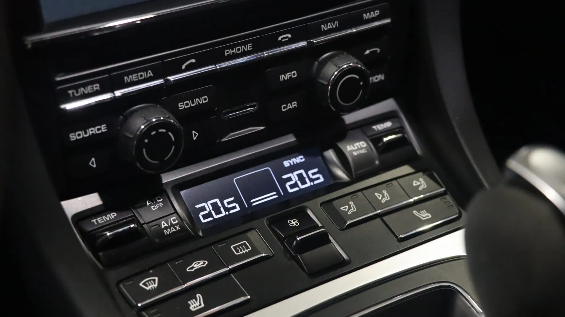Porsche Cayman — photo 27