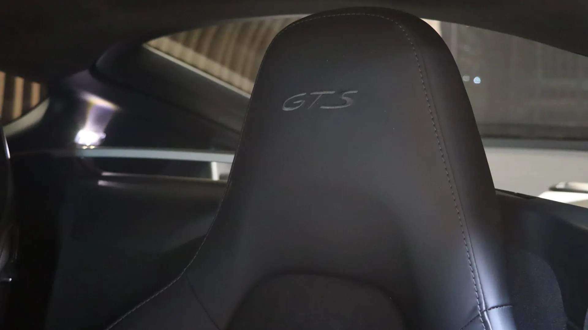 Porsche Cayman — photo 32