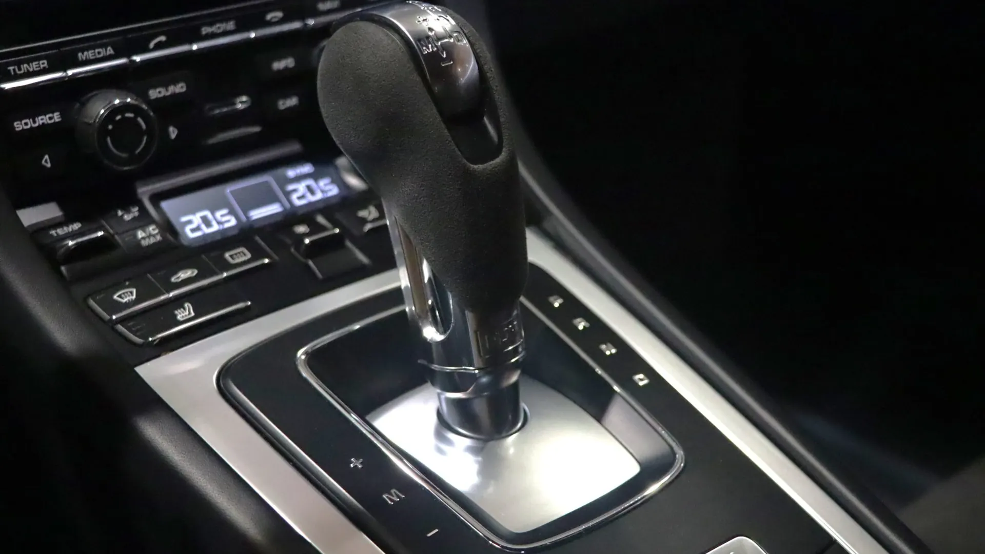 Porsche Cayman — photo 28