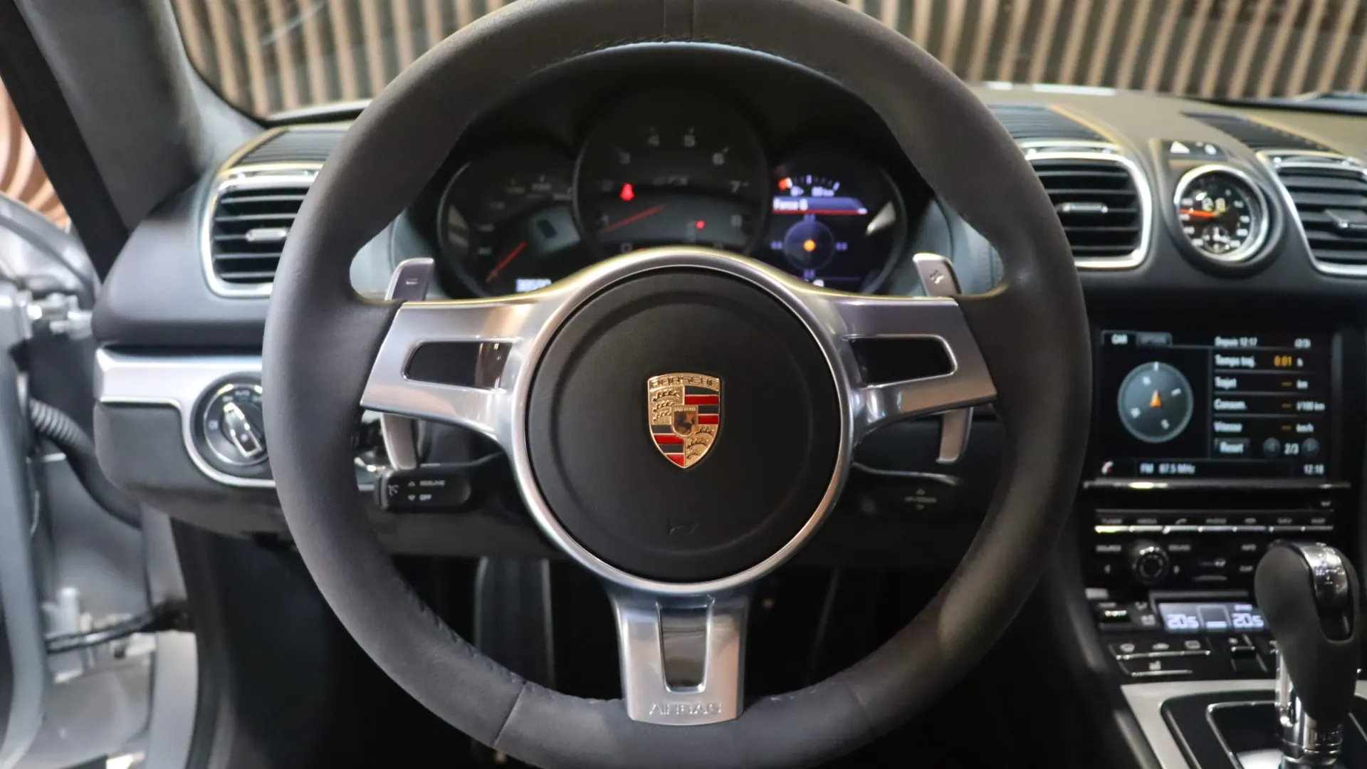 Porsche Cayman — photo 9