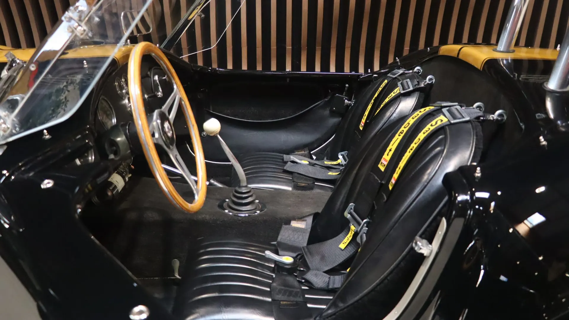 AC COBRA — photo 7
