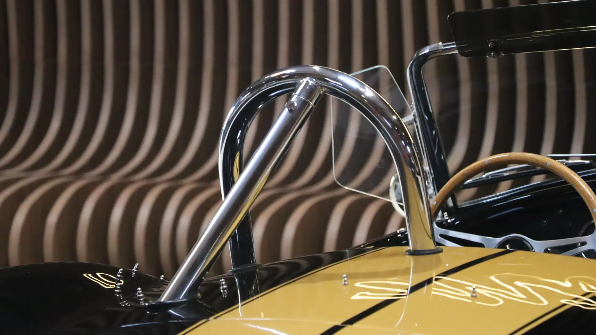 AC COBRA — photo 40